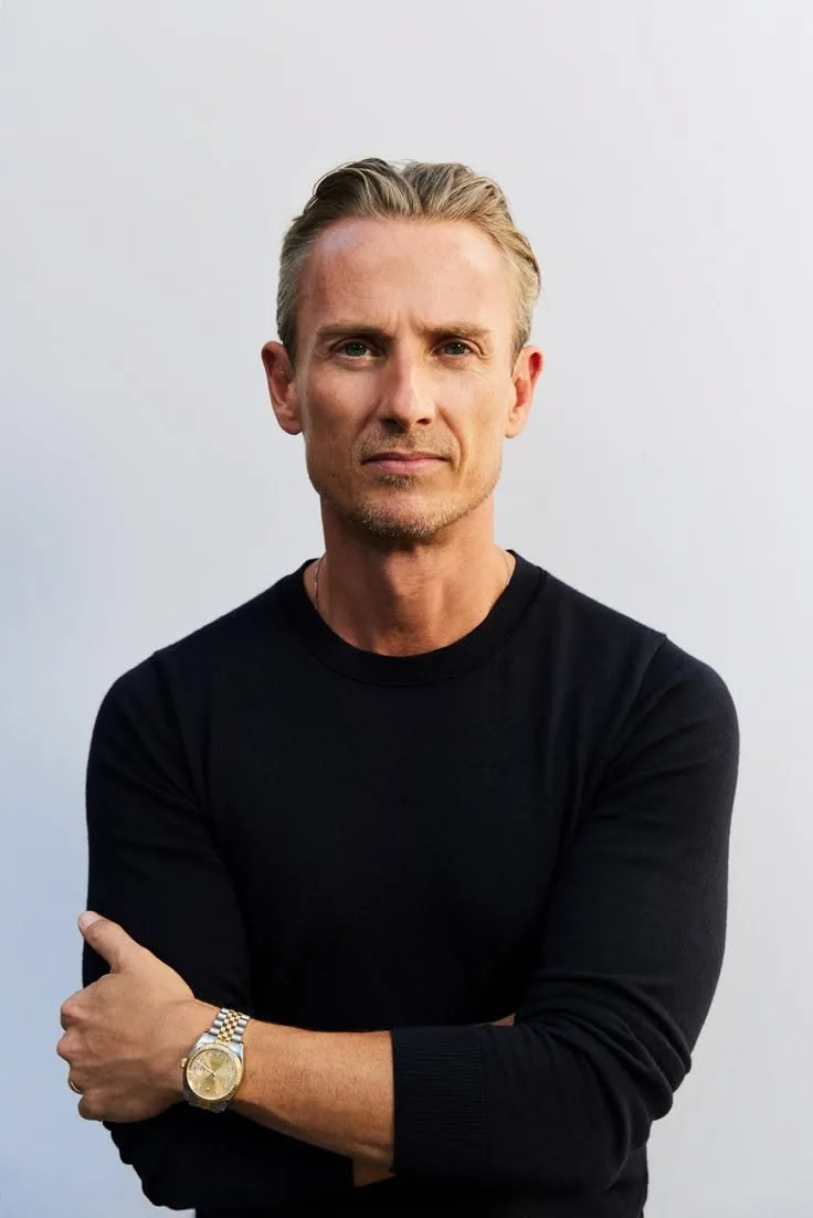 Portrait photo of the architect